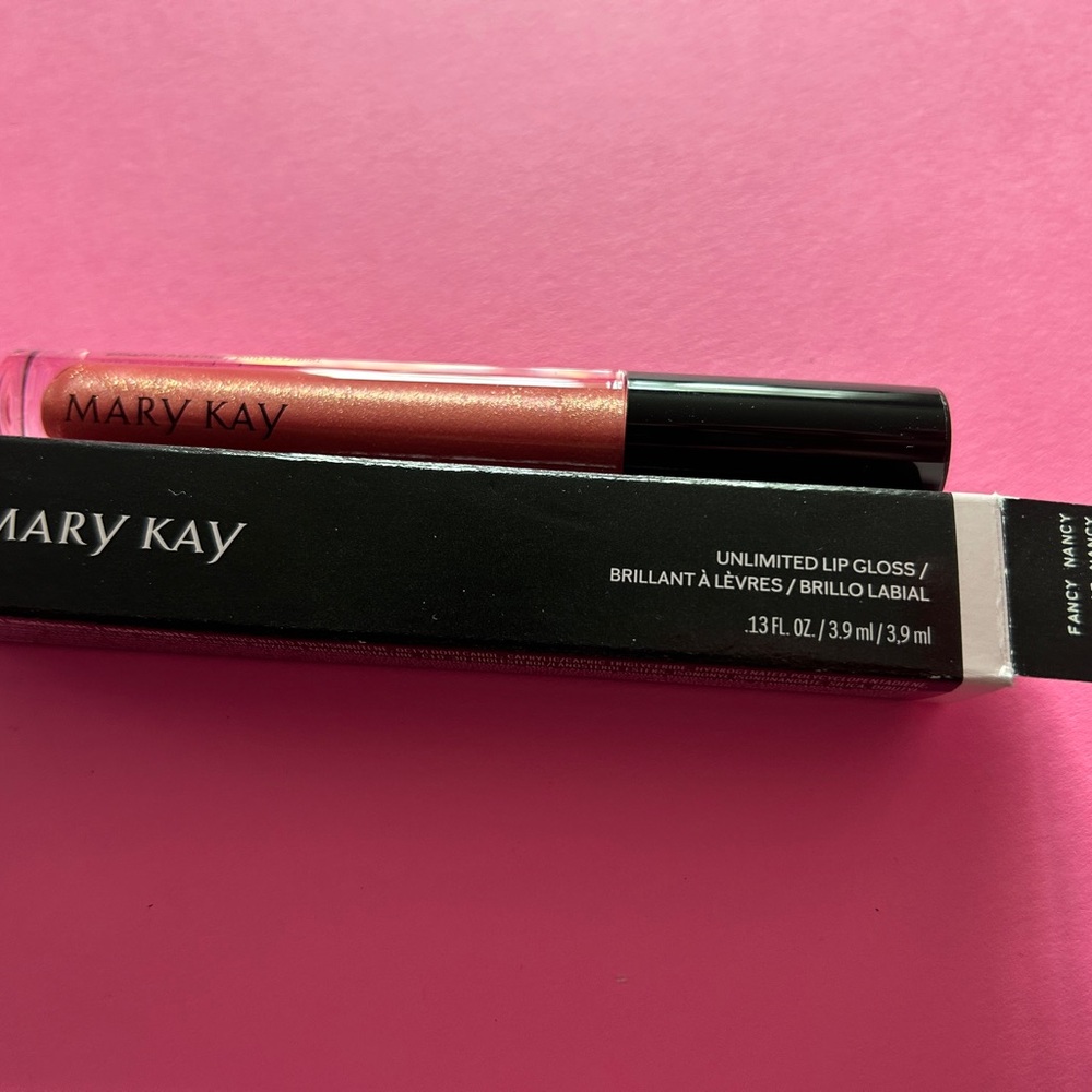 New Mary Kay Unlimited Lip Gloss - Fancy Nancy